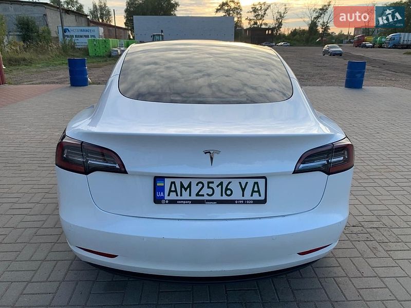 Седан Tesla Model 3 2021 в Коростене фото 12 Седан Tesla Model 3 2021 в Коростене