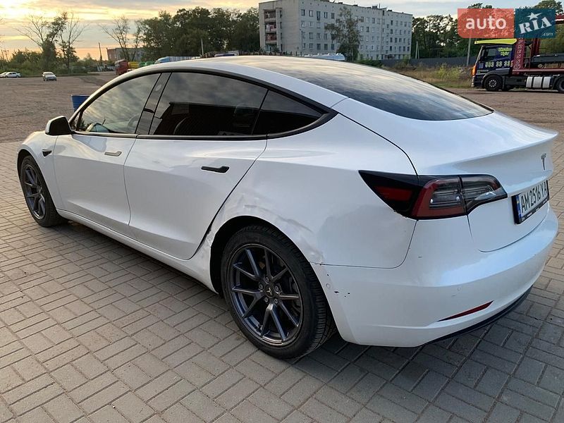 Седан Tesla Model 3 2021 в Коростене фото 7 Седан Tesla Model 3 2021 в Коростене