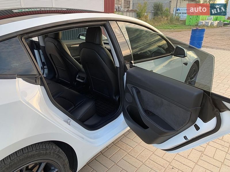Седан Tesla Model 3 2021 в Коростене фото 22 Седан Tesla Model 3 2021 в Коростене