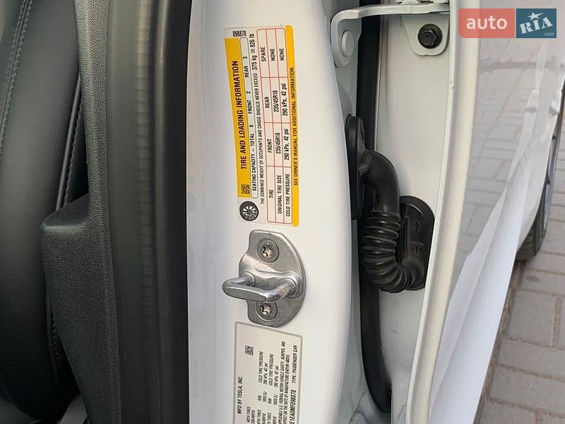 Седан Tesla Model 3 2021 в Коростене фото 35 Седан Tesla Model 3 2021 в Коростене
