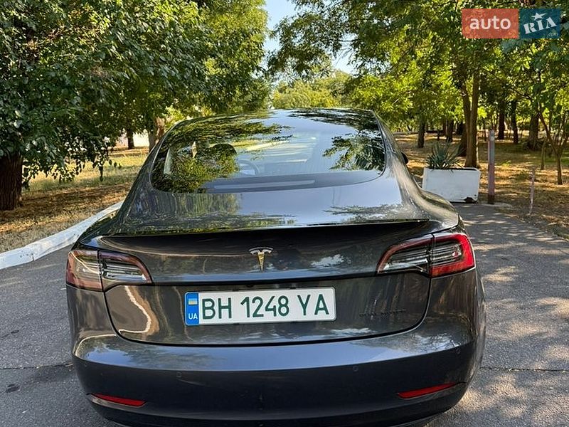 Седан Tesla Model 3 2021 в Одессе