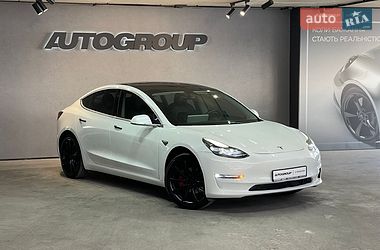 Седан Tesla Model 3 2020 в Одессе