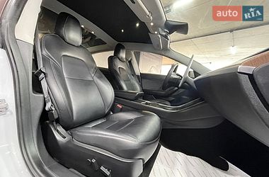 Седан Tesla Model 3 2020 в Одессе