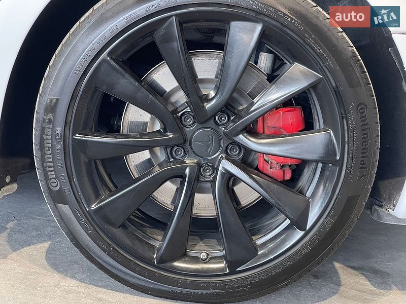 Седан Tesla Model 3 2020 в Одессе