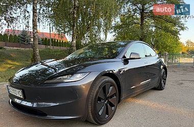 Седан Tesla Model 3 2024 в Золочеве