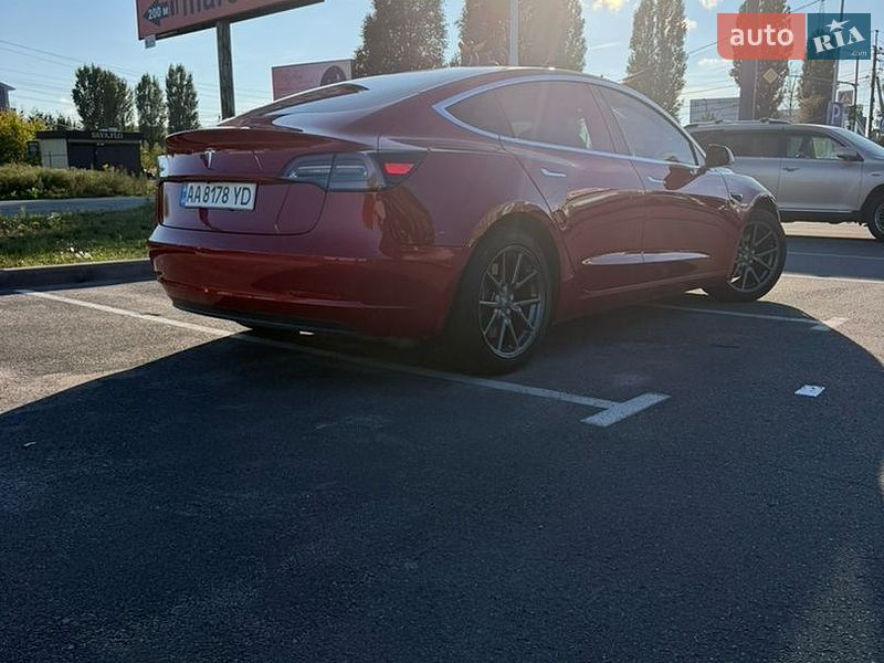 Седан Tesla Model 3 2019 в Белогородке фото 5 Седан Tesla Model 3 2019 в Белогородке