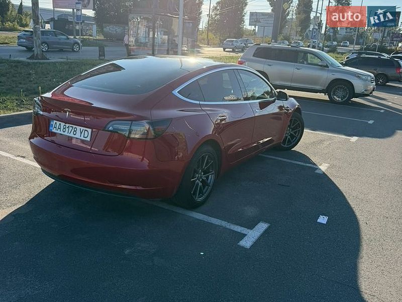 Седан Tesla Model 3 2019 в Белогородке фото 10 Седан Tesla Model 3 2019 в Белогородке