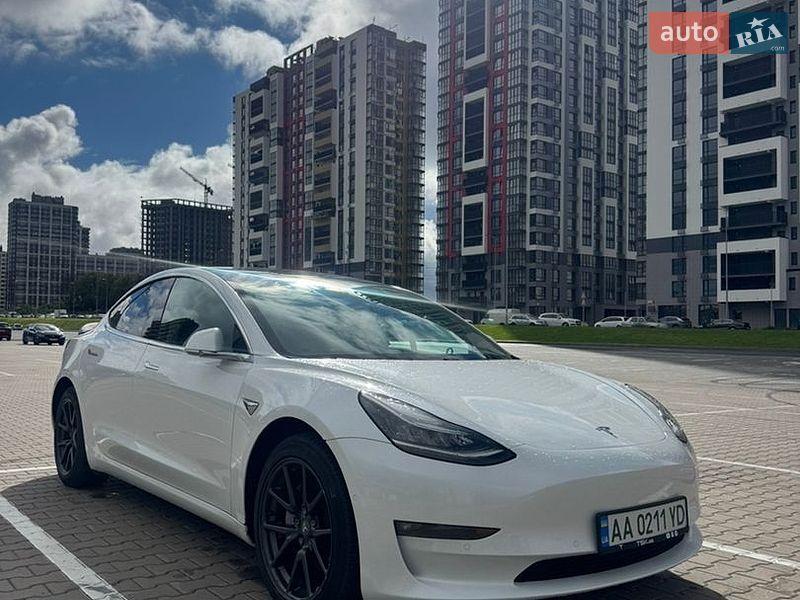 Tesla Model 3 2019 Tesla Model 3 2019
