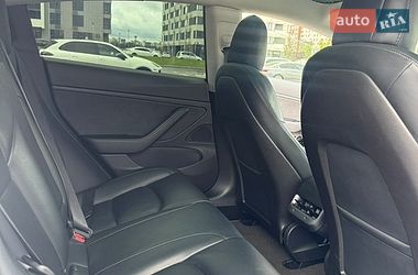 Седан Tesla Model 3 2019 в Києві