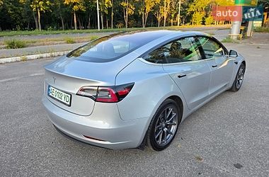 Седан Tesla Model 3 2018 в Дніпрі