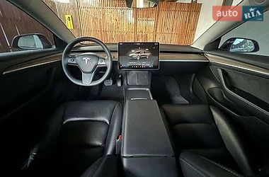 Седан Tesla Model 3 2022 в Киеве