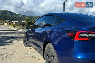 Седан Tesla Model 3 2023 в Сколе