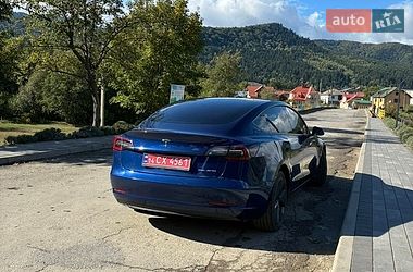Седан Tesla Model 3 2023 в Сколе
