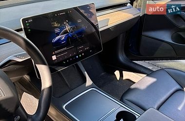 Седан Tesla Model 3 2023 в Сколе