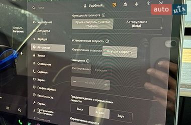 Седан Tesla Model 3 2023 в Сколе