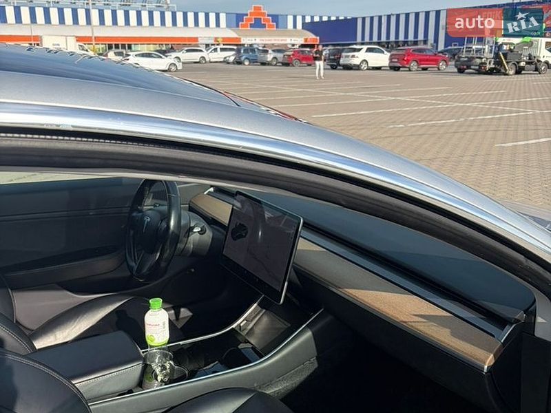 Седан Tesla Model 3 2018 в Черновцах фото 13 Седан Tesla Model 3 2018 в Черновцах