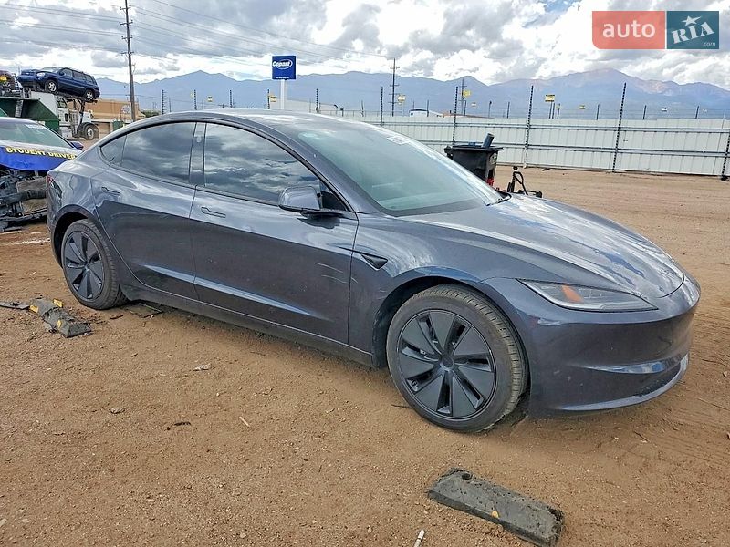 Седан Tesla Model 3 2025 в Львові фото 4 Седан Tesla Model 3 2025 в Львові