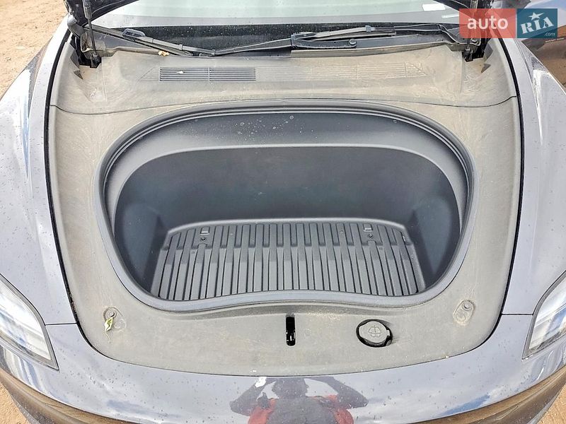 Седан Tesla Model 3 2025 в Львові фото 11 Седан Tesla Model 3 2025 в Львові