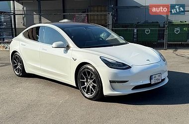 Седан Tesla Model 3 2018 в Днепре
