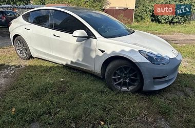 Седан Tesla Model 3 2023 в Харькове