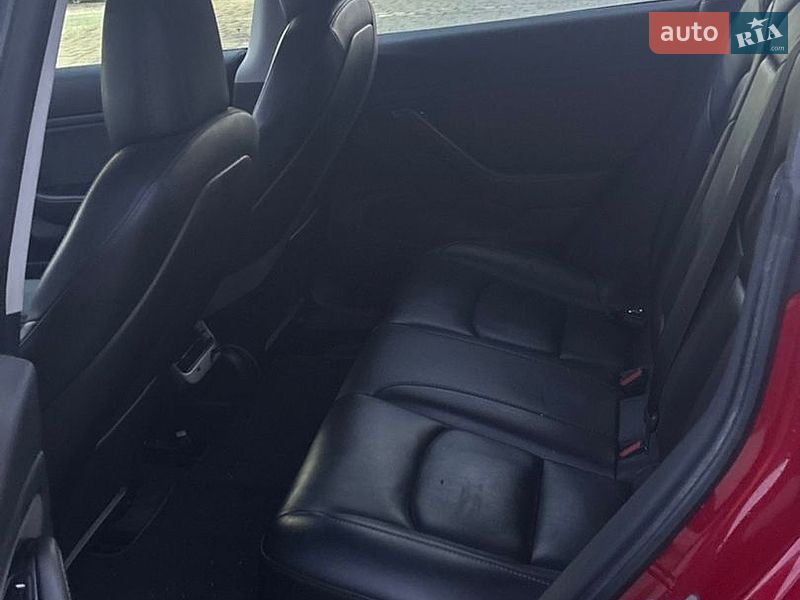 Седан Tesla Model 3 2019 в Ивано-Франковске