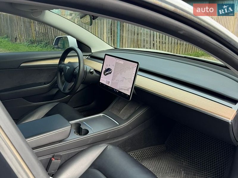 Седан Tesla Model 3 2021 в Чернівцях фото 8 Седан Tesla Model 3 2021 в Чернівцях