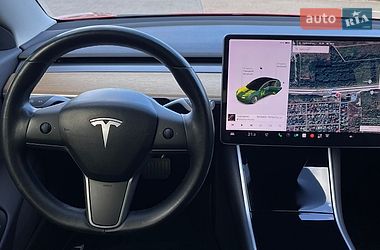 Седан Tesla Model 3 2019 в Киеве