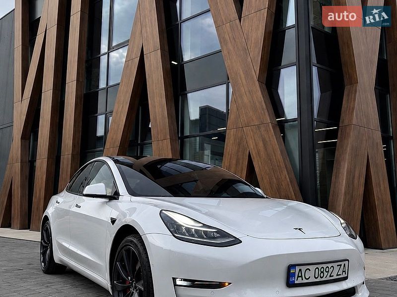 Tesla Model 3 2018