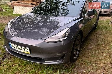 tesla model-3 2019 в Львов от профессионального продавца Роман Іванович Смук