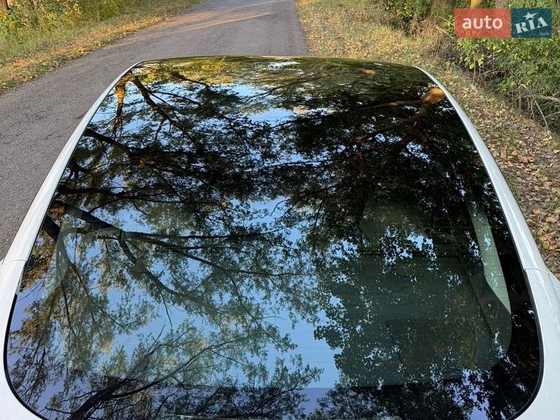 Седан Tesla Model 3 2021 в Днепре