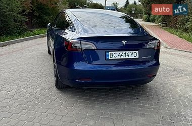 Седан Tesla Model 3 2022 в Львові