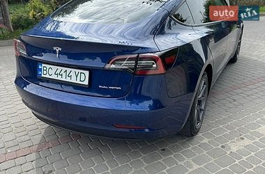 Седан Tesla Model 3 2022 в Львові