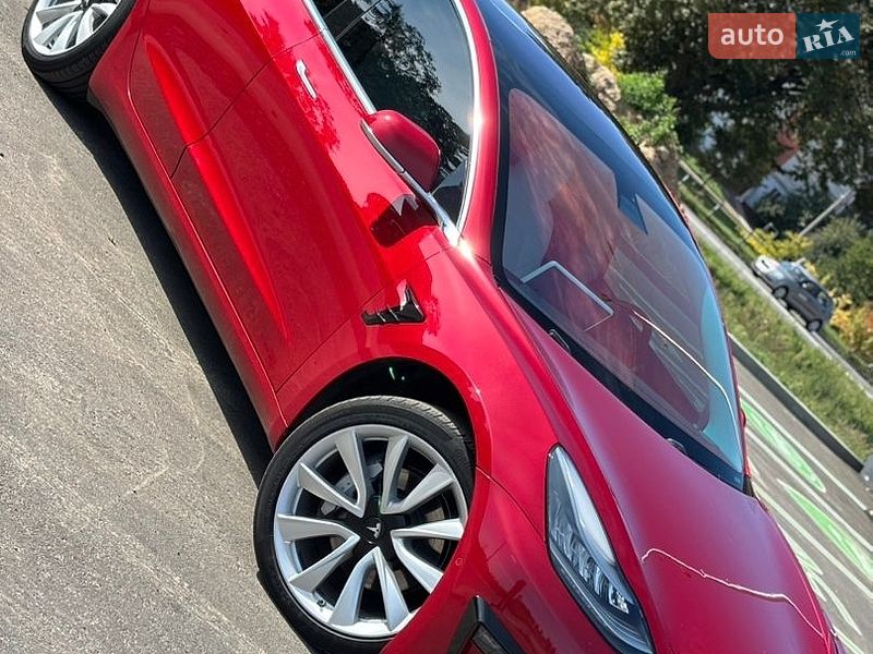 Седан Tesla Model 3 2019 в Нежине
