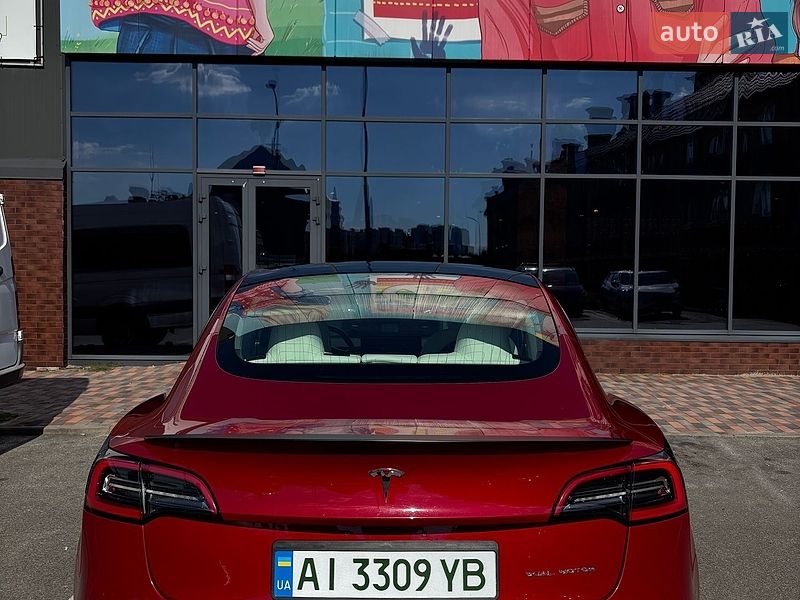 Седан Tesla Model 3 2018 в Киеве