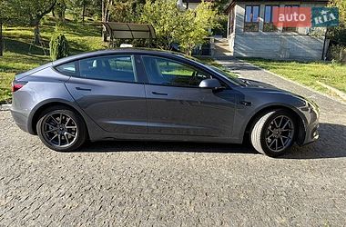 Седан Tesla Model 3 2022 в Бориславе