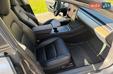 Седан Tesla Model 3 2022 в Бориславе