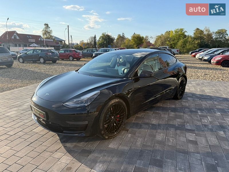 Седан Tesla Model 3 2021 в Коломые