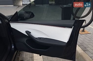 Седан Tesla Model 3 2025 в Кропивницькому