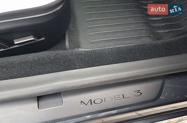 Седан Tesla Model 3 2025 в Кропивницькому