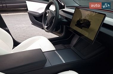 Седан Tesla Model 3 2025 в Кропивницькому