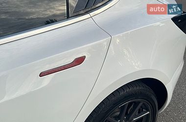 Седан Tesla Model 3 2020 в Києві