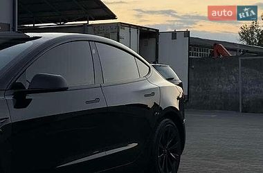 Седан Tesla Model 3 2021 в Львові
