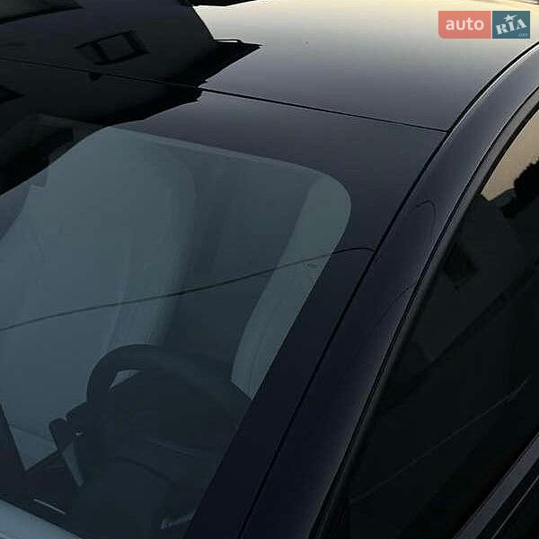Седан Tesla Model 3 2021 в Львові