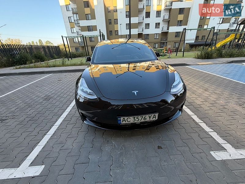 Tesla Model 3 2018