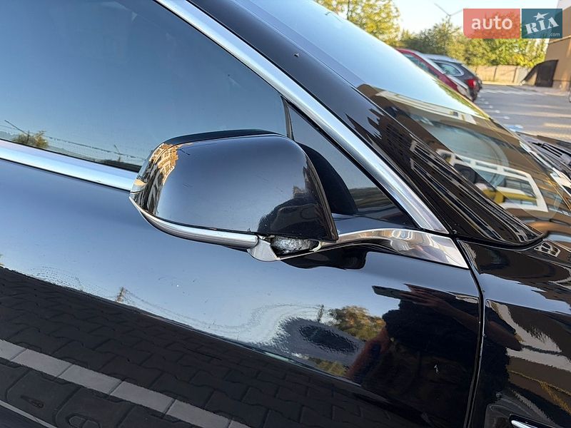 Седан Tesla Model 3 2018 в Луцке