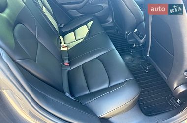 Седан Tesla Model 3 2022 в Києві