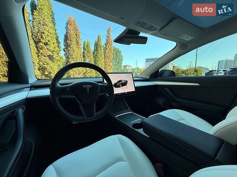 Седан Tesla Model 3 2022 в Львове фото 15 Седан Tesla Model 3 2022 в Львове