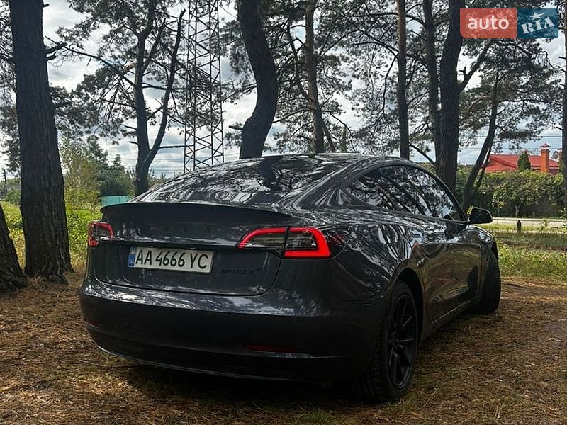 Седан Tesla Model 3 2020 в Киеве фото 5 Седан Tesla Model 3 2020 в Киеве