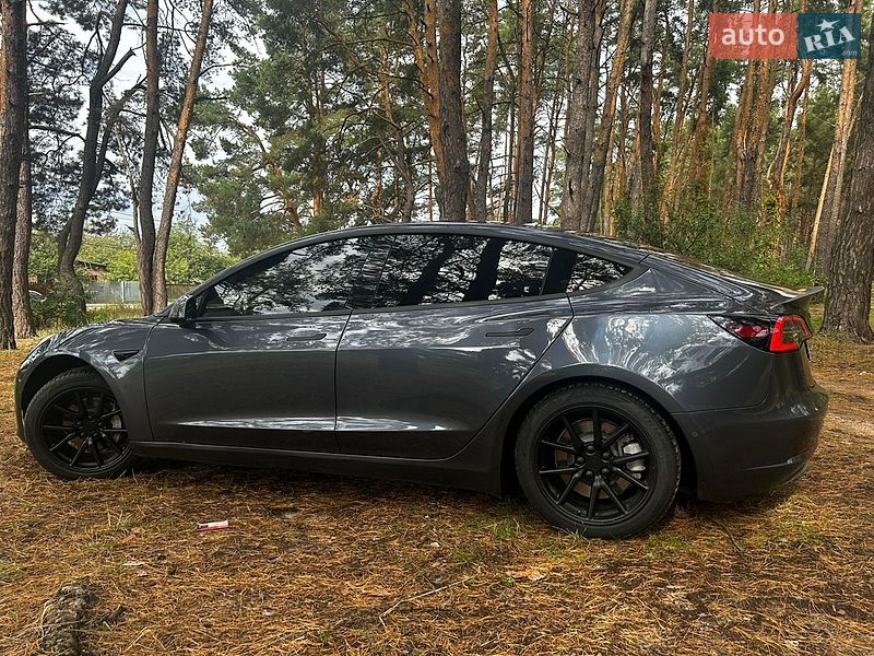 Седан Tesla Model 3 2020 в Киеве фото 4 Седан Tesla Model 3 2020 в Киеве