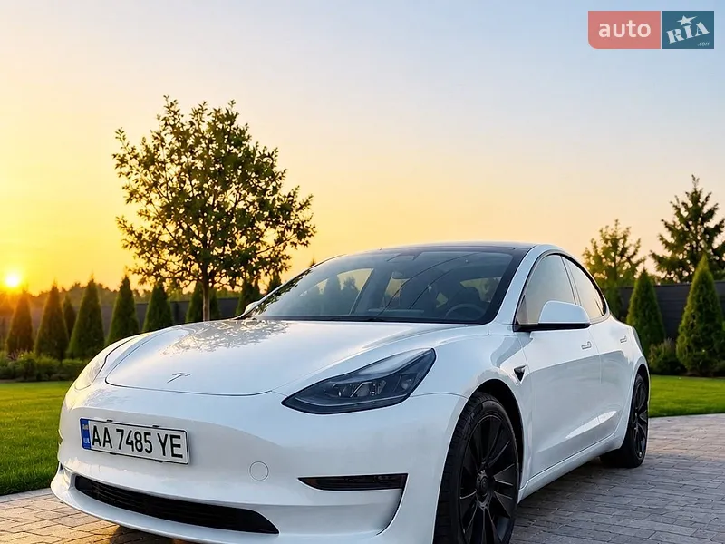 Tesla Model 3
